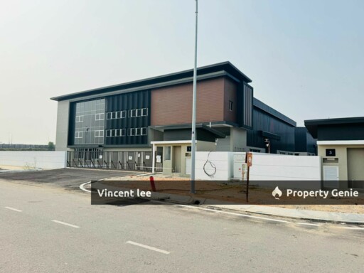 Jalan Cipta Serenia, Dengkil, Kota Warisan, Facing Main Road [ 3 Storey Semi-D Factory  & Detached Factory]