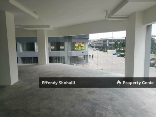SOUTHVILLE CITY SAVANNA SHOP LOT BANGI