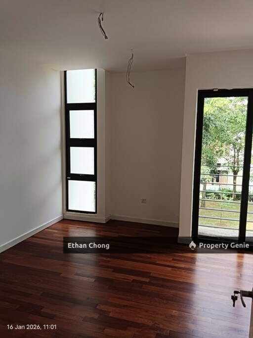 Partially Furnished 3 Storey Terrace House for Sale at Villa Senja, Rawang