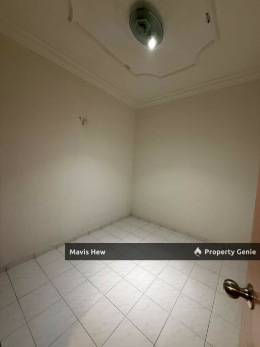For Rent, 1.5-Storey Terrace @Jalan Bayu 14, Seri Alam, Masai