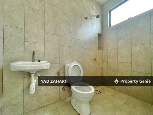 Balcony with View & Semi Furnished @ Lambaian Dua Residence, Kajang