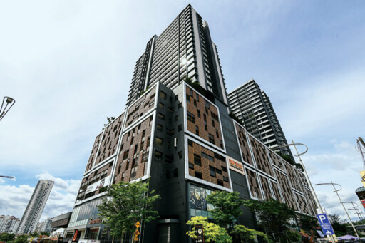 Seventeen Mall & Residences