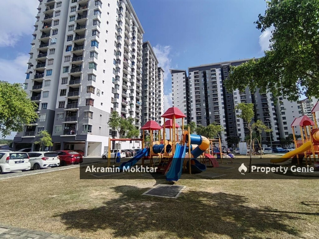 Fully Furnished & 1 Parking | Residensi Laguna Biru 2, Tasik Biru Kundang, Rawang