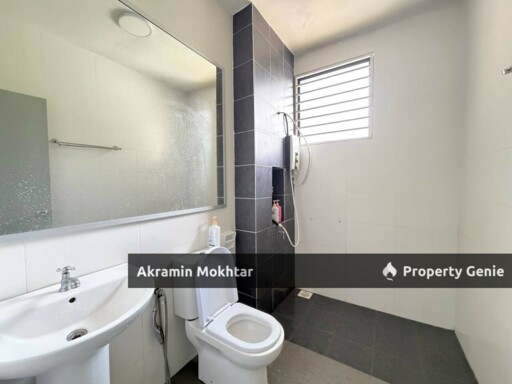 Facing Open, Freehold & Rizab Melayu | 2.5 Storey Terrace Intermediate  Taman Mawar Salak Tinggi Sepang