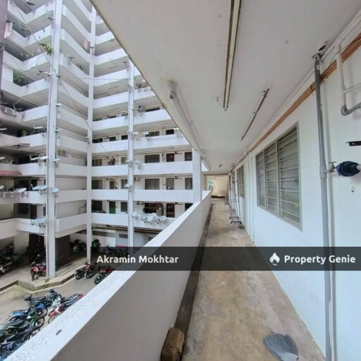 KONDO RAKYAT DESA PANTAI,  JALAN PANTAI DALAM, KL