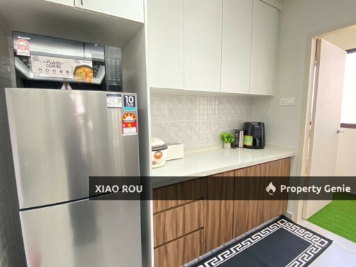 Teh Quartz Condominium For Sale