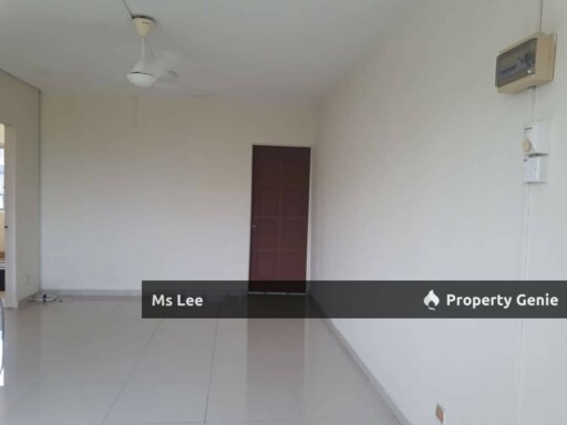 PKNS Flat @ Seksyen 24, Shah Alam-Blok 54 3rd floor-Sale Below Bank Value Rm30k