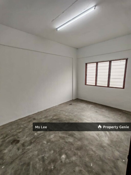 Flat Taman Bukit Mewah @ KAJANG- Blok G Tingkat 2-Ready Now