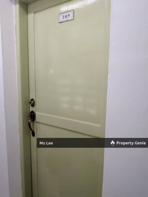 Room 205 RM 750 @ 2 Storey Shop Hotel,Chow Kit -near LRT/HKL/IJN -Ready 15/12