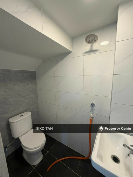 [RENOVATED]2-Storey Jalan Teratai Taman Johor Jaya For Sale