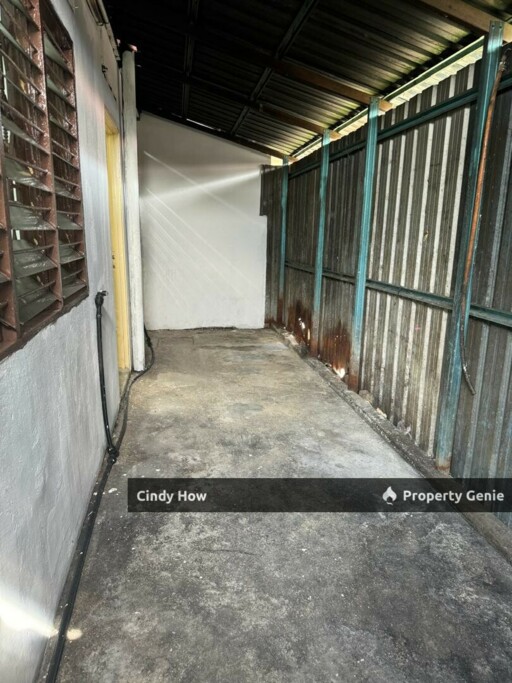 Taman Merdeka Corner Lot