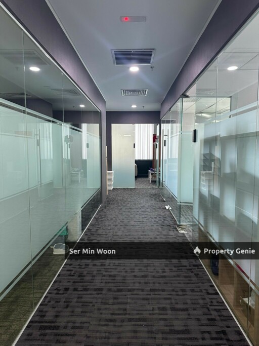 Menara Suezcap Office Space for Rent Nearby LRT KL Gateway - Universiti