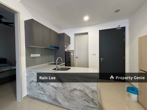 Fully Furnished Include WiFi & Parking Lot / 2Rooms Unit for Rent / Nearby MRT & LRT Station