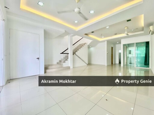 FREEHOLD & RENOVATED | Double Storey Terrace@Nadayu 92, Kajang