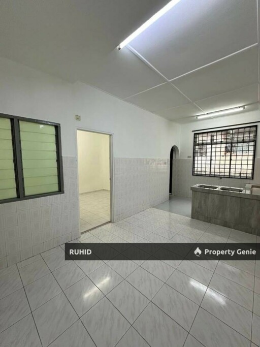 Taman Universiti Single Storey Terrace for Sale