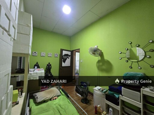 Seksyen 23, Shah Alam | 2-Storey Terrace 4 Bedrooms | RM560K - Extended, Peaceful Area & Well Maintained