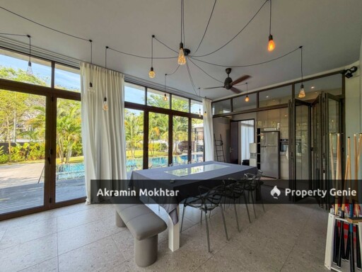 Corner Lot, Modern Design & Fully Furnished |  3 Storey Bungalow at Perdana Heights U10, Shah Alam