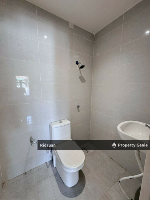 Desa Cemerlang - Single Terrace House