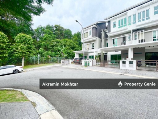 Freehold & Fully Renovated | 3 Storey Terrace House Tiara South, Semenyih