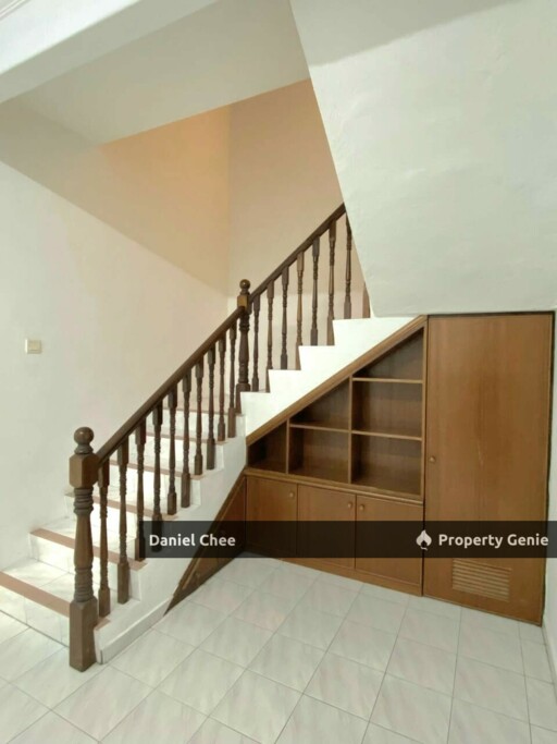 Pengkalan Renovated Freehold Double Storey Terrance House for Sale