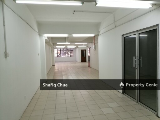 Good Location First Floor Office Lot in Bandar Baru Sentul For Rent