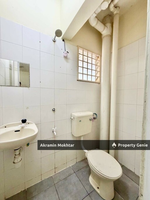 Renovated & 1 Covered Parking | Lakeview Apartment, Taman Jasa Perwira, Batu Caves