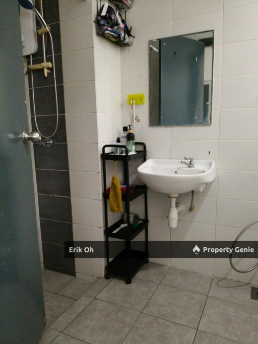 Seri Kembangan Pac Apartment One South for Sale