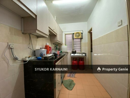 Iris Apartment Saujana Utama Sg Buloh