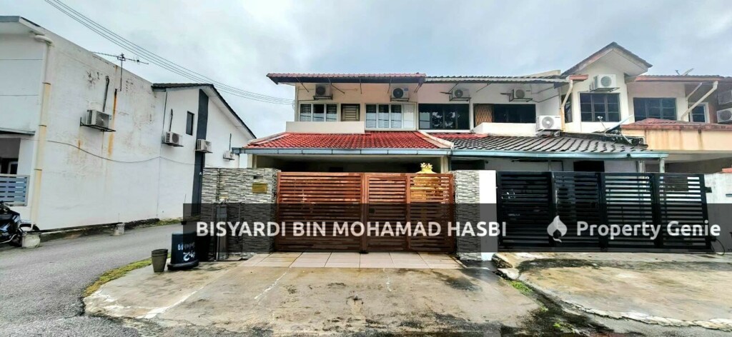 FACING OPEN, END LOT 2 STOREY TERRACE CHERAS INDAH, KUALA LUMPUR .