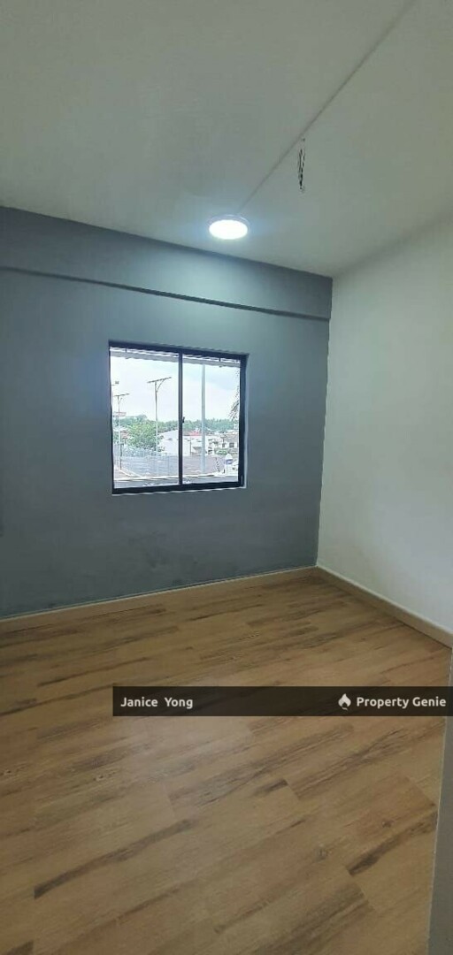 Flat Taman Air Biru Pasir Gudang