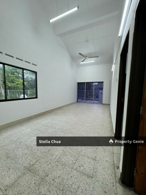 Single Storey House Corner Lot 🧡BIG Land 📍Jalan Keris Ulu Tiram