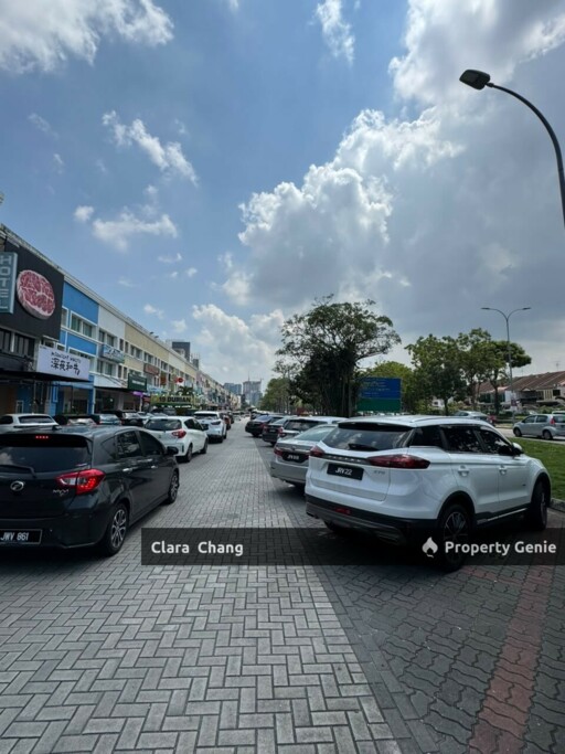 Mount Austin 3 Storey Corner Lot (Ground Floor) Shoplot for Rent