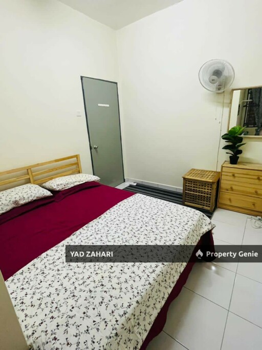 Pangsapuri Damai, Shah Alam | RM3350K - Below MV, Semi Furnished, Balcony Unblocking View & Facing Lake Sunset View