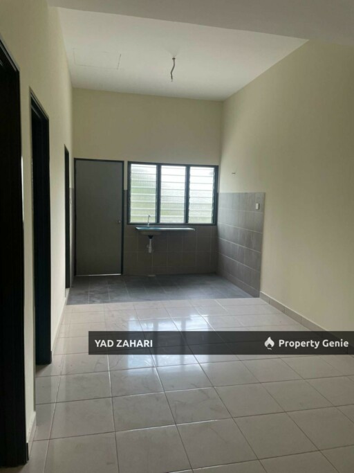 Jalan Lombong Perak, Shah Alam | Single Storey Terrace 4 Bedrooms | RM475K - Freehold and Near Mall