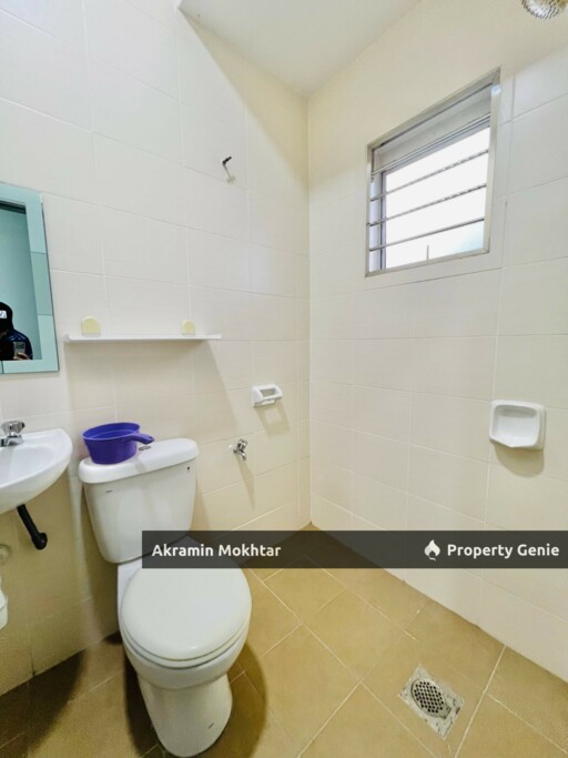 IFRERHOLD, CORNER UNIT & FULLY FIRNISHED | 3 Storey Terrace Taman Universiti, Bangi