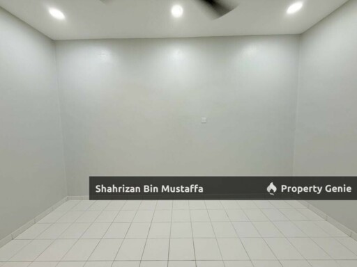 International Lot, End Lot, Taman Flora Heights, Pasir Gudang, Johor