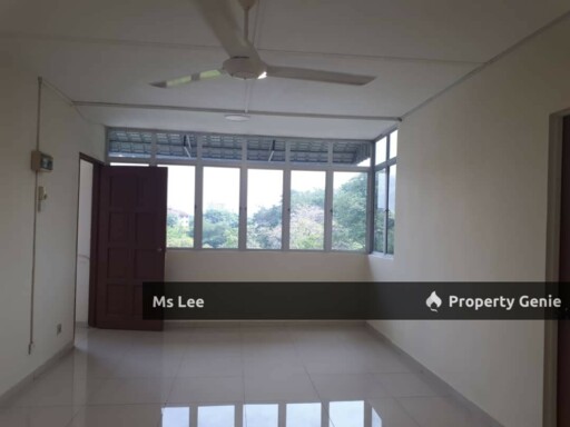 PKNS Flat @ Seksyen 24, Shah Alam-Blok 54 3rd floor-Sale Below Bank Value Rm30k
