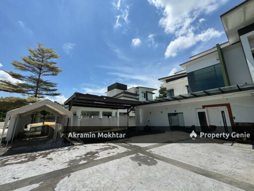 2.5 Storey Bungalow Lake Garden Villas, Cahaya SPK  Seksyen U9, Shah Alam