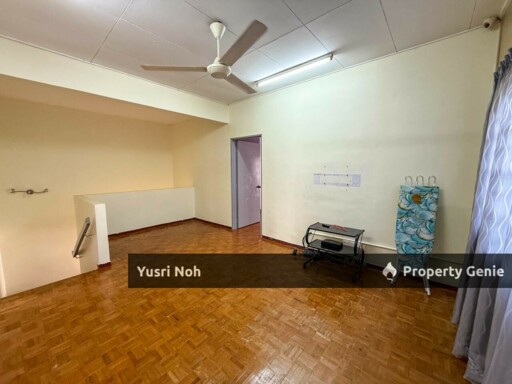Corner Lot Double Storey Taman Saujana Puchong SP10