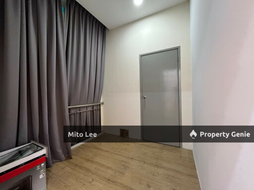 Bandar Uda Utama 2nd Floor Office For Rent