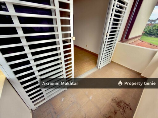 FACING OPEN, END LOT & RENOVATED | 2 Storey Terrace Vista Hill Bandar Mahkota Cheras, Cheras Selangor