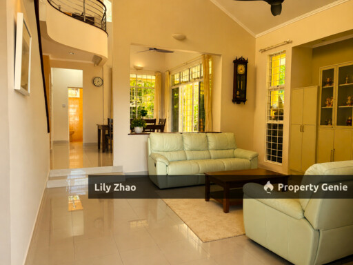 Bungalow on the Hill for Rent, 5Bed 4Bath, Fully Furnished, 6 Car Park, Mount Kinabalu View📍Jalan Lintas Highway, Kota Kinabalu City.