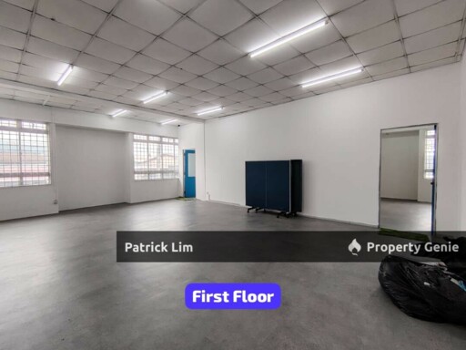 [Hot Area Malim Jaya] Corner 2-Storey Commercial Shop‼️Spacious‼️ Malim Jaya Industrial Area | For Rent 🔥