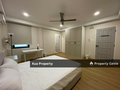 Master Room for Rent at Jalan Abell