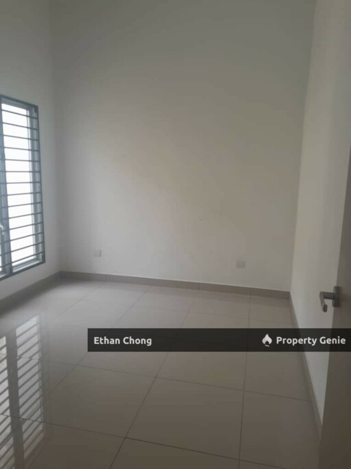 Partially Furnished 2 Storey Terrace House for Rent at Kota Bayuemas, Klang