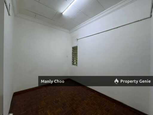 BELOW VALUE 75K FREEHOLD Sri Johor Apartment Semabok Melaka Raya TOWN