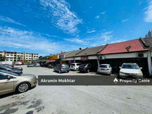 FLAT PKNS BLOK 1 JALAN PJS 6A KAMPUNG LINDUNGAN PETALING JAYA