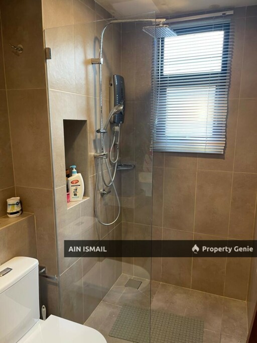 TIMURBAY SEAFRONT RESIDENT @ SG KARANG [LEVEL 7 & FULLY FURNISHED]