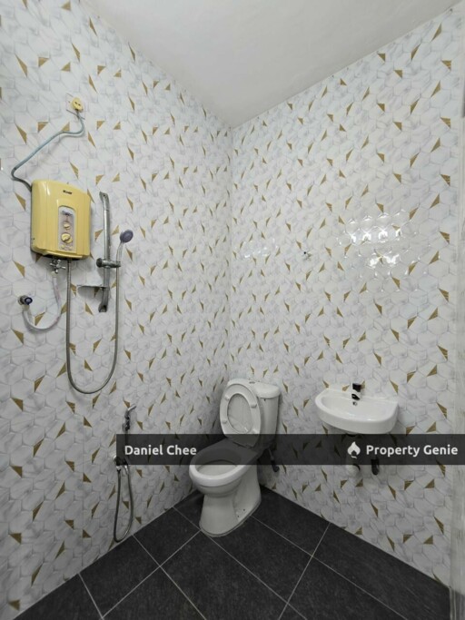 Bercham Renovated Double Storey Corner Lot For Sale