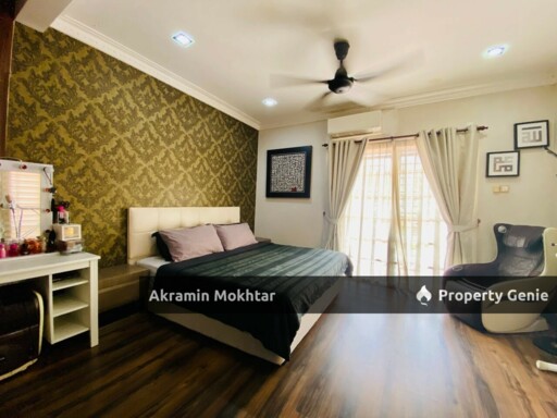 RENOVATED | TAMAN RIANA UKAY 2 STOREY TERRACE CORNER LOT